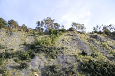 yamaçların güçlendirilmesi için koruyucu örgü