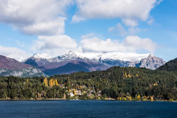 Couleurs Automne Dans Lac Nahuel Huapi Patagonie Argentine Près Bariloche — Photo