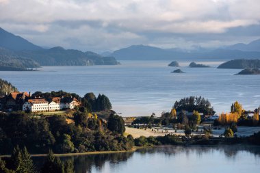 Nahuel Huapi Gölü, Patagonya Arjantin, Bariloche yakınlarında.