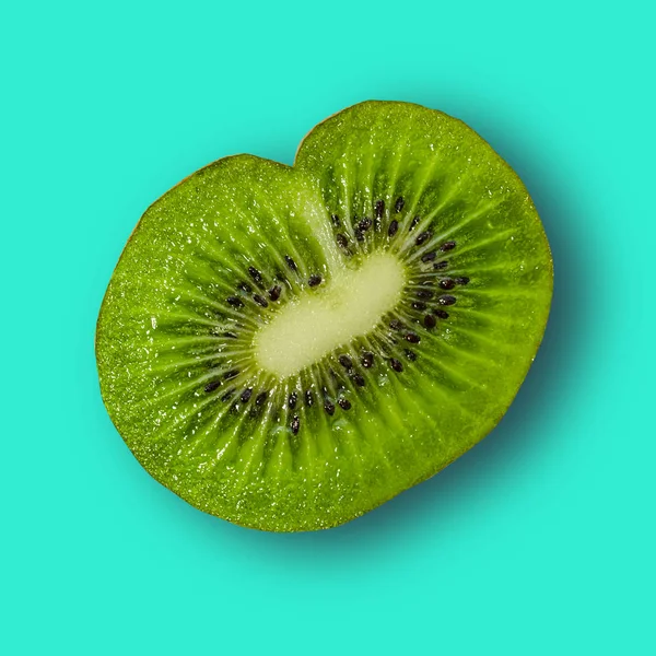 Meio kiwi picado. A vista de cima . — Fotografia de Stock