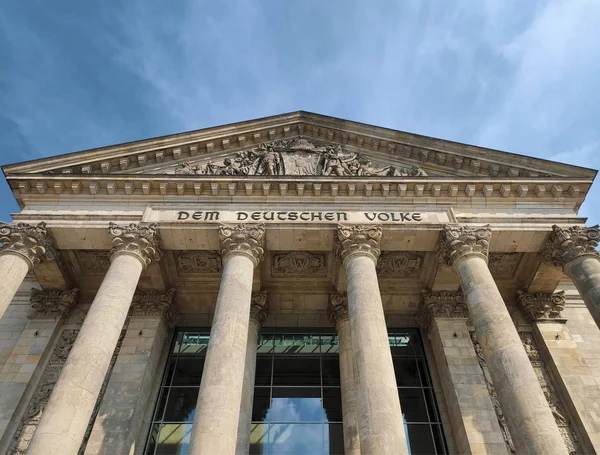 Reichstag. Edificio histórico. Por estilo arquitectónico: neo-renacentista . —  Fotos de Stock