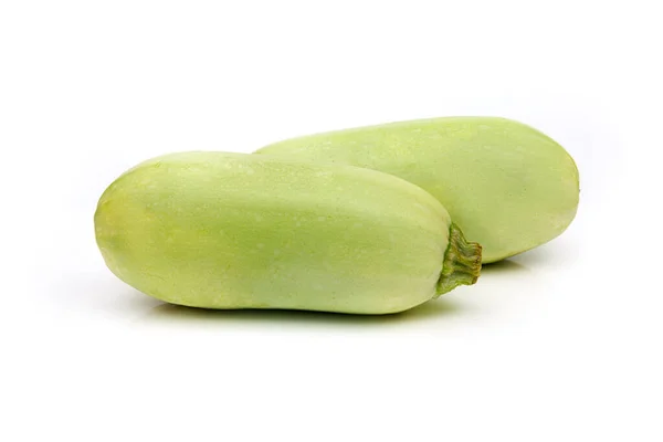 Sumsum Sayuran Segar Atau Zucchini Diisolasi Pada Latar Belakang Putih — Stok Foto