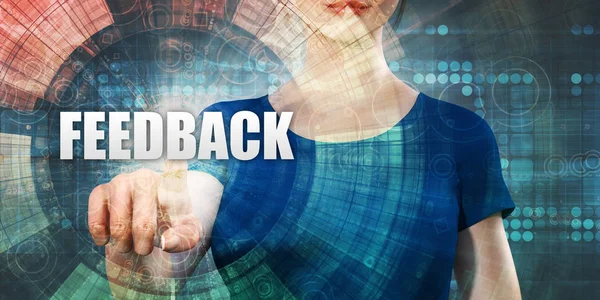 Donna che accede al feedback — Foto Stock