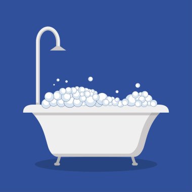 Köpük kabarcıklar ve duş ile Küvet.