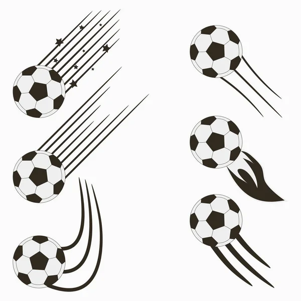 Pelotas de fútbol o fútbol con rastros de movimiento . — Vector de stock