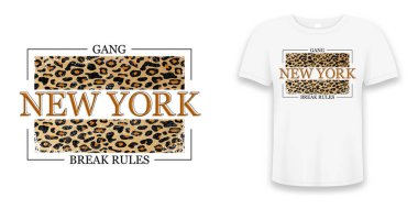 Leopar dokusu üzerine New York sloganı. Moda tişörtü tasarımı. Tişört modelinde kızların tişört giyme modası var. Vektör illüstrasyonu.