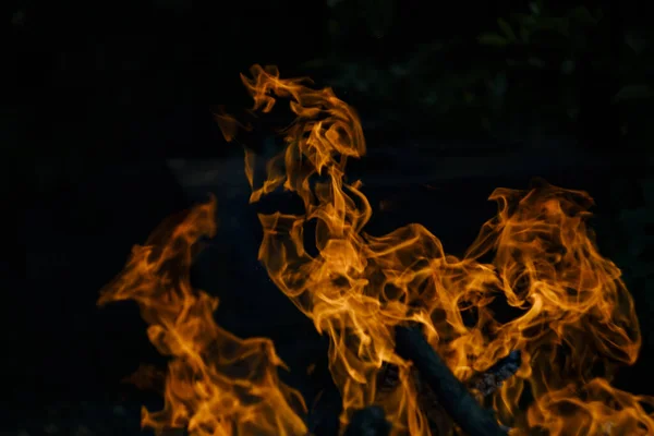 Lángtűz Fekete Háttérrel Tűz Végtelen Alakot Ölt Amikor Narancs Láng — Stock Fotó