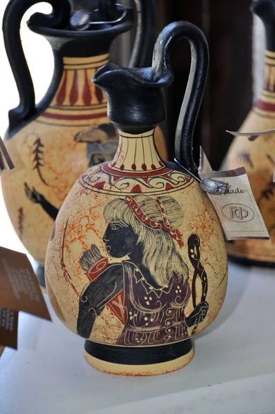 Rafta Yunan amforası