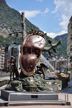 İzle Salvador Dali Andorra