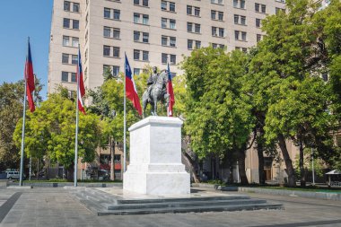 Jose Miguel Carrera genel heykel Bulnes Meydanı - Santiago, Şili