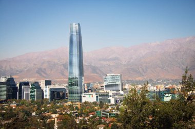 Santiago, Şili - 13 Mar 2018: Costanera gökdelen ve Costanera Center Alışveriş Merkezi - Santiago, Şili