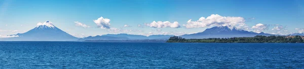 Panoramisch Uitzicht Osorno Cabulco Vulkaan Puerto Varas Chili — Stockfoto