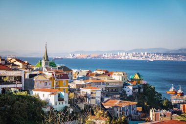 Valparaiso Lutheran Kilisesi Cerro Carcel Hill - Valparaiso, Şili ile havadan görünümü