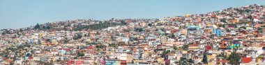 Panoramik Valparaiso evleri görünümünün Cerro Concepcion Hill - Valparaiso, Şili