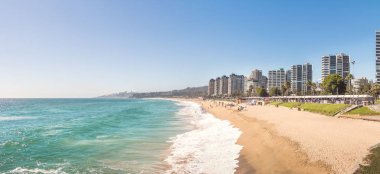 El Sol Plajı'nın panoramik manzarası - Vina del Mar, Şili