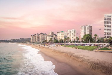 El Sol Beach - Vina del Mar, Şili, pembe günbatımı