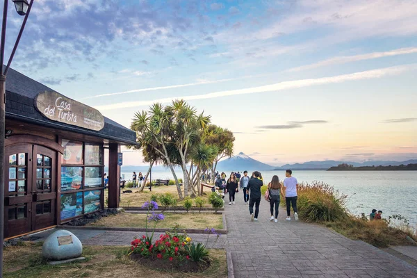 Puerto Varas Chile Fevereiro 2018 Vulcão Pier Osorno Pôr Sol — Fotografia de Stock