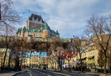 Alt Old Town (Basse-Ville) ve Frontenac Şatosu - Quebec City,