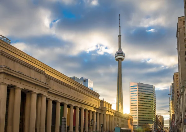 Golden Sunset Union Station Tower Toronto Ontario — Stockfoto