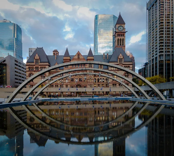 Nathan Phillips Square Het Oude Stadhuis Toronto Ontario Can — Stockfoto