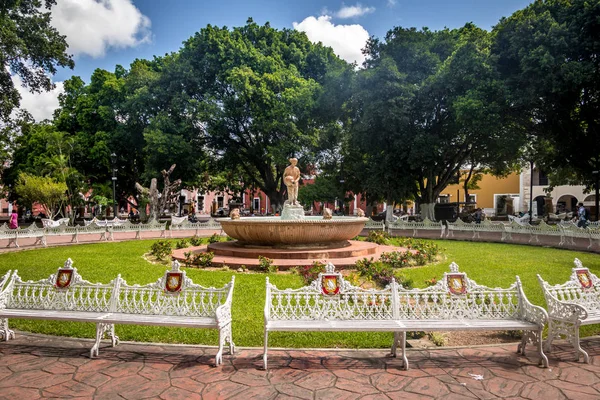 Brunnen Und Hauptplatz Valladolid Mexiko — Stockfoto