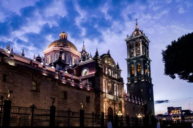 Gece - Puebla, Meksika, Puebla Katedrali