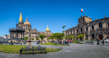 Guadalajara Katedrali ve Devlet hükümet Sarayı - Guadalajara,