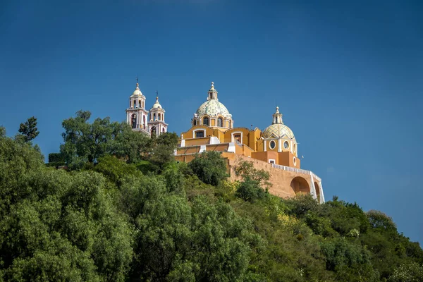 Egyház Szűzanya Jogorvoslati Felső Részén Cholula Piramis — Stock Fotó