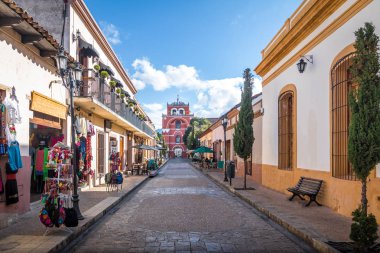 Yayalara ve Del Carmen kemer kule (Arco Torre del Carmen) - San Cristobal de las Casas, Chiapas, Meksika