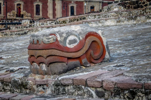 Slang Sculptuur Hoofd Azteekse Tempel Templo Mayor Bij Ruïnes — Stockfoto