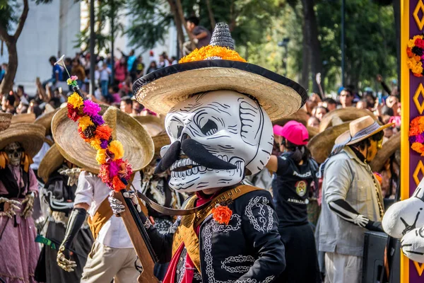 Mexico City, Meksika - 29 Ekim 2016: Gün ölü geçit 