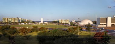 Brasilia ve Esplanada dos Ministerios (Bakanlar Kurulu Esplanade) panoramik görünümü - Brasilia, Distrito Federal, Brezilya