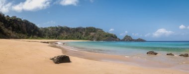 Praia panoramik manzaralı mı Sancho Beach - Fernando de Noronha, Pernambuco, Brezilya