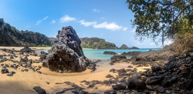Praia panoramik manzaralı mı Sancho Beach - Fernando de Noronha, Pernambuco, Brezilya