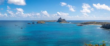 Porto de Santo Antonio (Santo Antonio bağlantı noktası) ve ikincil Adaları - Fernando de Noronha, Pernambuco, Brezilya Hava manzarayı