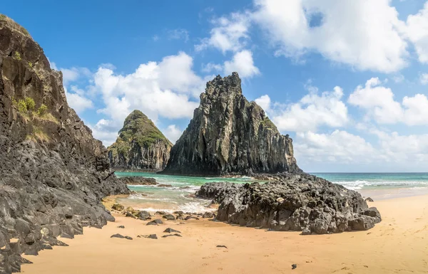 Morro Dois Irmaos Cacimba do Padre Beach - Fernando de Noronha, Pernambuco, Brezilya