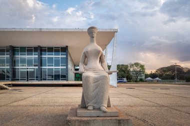 Brasilia, Brasil - Aug 26, 2018: The Justice Sculpture in front of Brazil Supreme Court (Supremo Tribunal Federal - STF) - Brasilia, Distrito Federal, Brazil