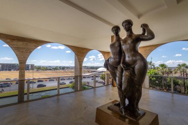 Brasilia, Brezilya - 29 Ağustos 2018: Teras bahçeleri Itamaraty Palace - Brasilia, Distrito Federal, Brezilya