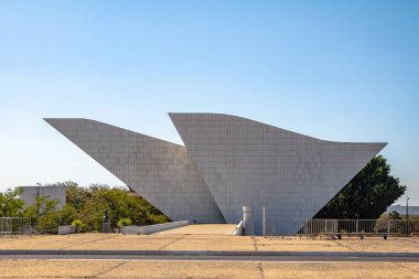 Brasilia, Brezilya - 26 Ağustos 2018: Tancredo Neves Pantheon, Anavatan ve özgürlük üç güçler Plaza (Praça dos Tres Poderes) - Brasilia, Distrito Federal, Brezilya