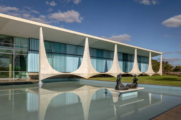 Brasilia Brazílie Srpna 2018 Alvorada Palace Iaras Sculpture Ceschiatti Brasilia — Stock fotografie