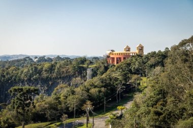Bakış açısı ve şelale Tangua Park - Curitiba, Brezilya