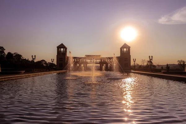 Çeşme ve bakış açısı Tangua Park - Curitiba, Parana, Brezilya