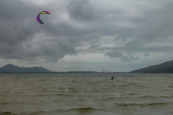 Kitesurfing Lagoa Conceicao Florianopolis Santa Catarina Brazil — Stock Photo, Image