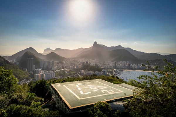 헬기장과 자네이 Corcovado Guanabara 자네이 브라질의 — 스톡 사진