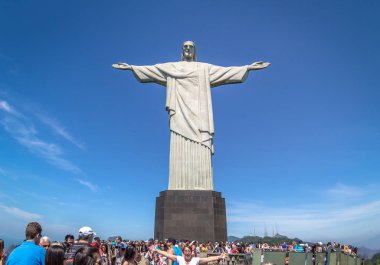 Rio de Janeiro, Brezilya - 2 Kasım 2017: İsa'nın kurtarıcı heykel - Rio de Janeiro, Brezilya