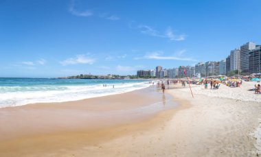 Rio de Janeiro, Brezilya - 2 Kasım 2017: CopacabanaPlajı Copacabana Fort üzerinde arka plan - Rio de Janeiro, Brezilya ile