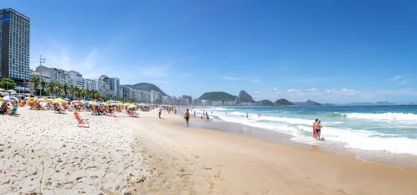 Рио Жанейро Бразилия Ноя 2017 Потрясающий Вид Пляж Копакабана Фоне — стоковое фото