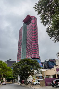 Sao Paulo, Brezilya - 27 Şubat 2017: Tomie Ohtake Institute Building - Sao Paulo, Brezilya