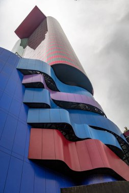 Sao Paulo, Brezilya - 27 Şubat 2017: Tomie Ohtake Institute Building - Sao Paulo, Brezilya
