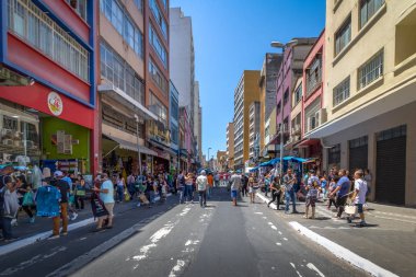 Sao Paulo, Brezilya - 13 Kasım 2017 de Marco Caddesi, Sao Paulo şehir merkezindeki popüler alışveriş caddesi - Sao Paulo, Brezilya